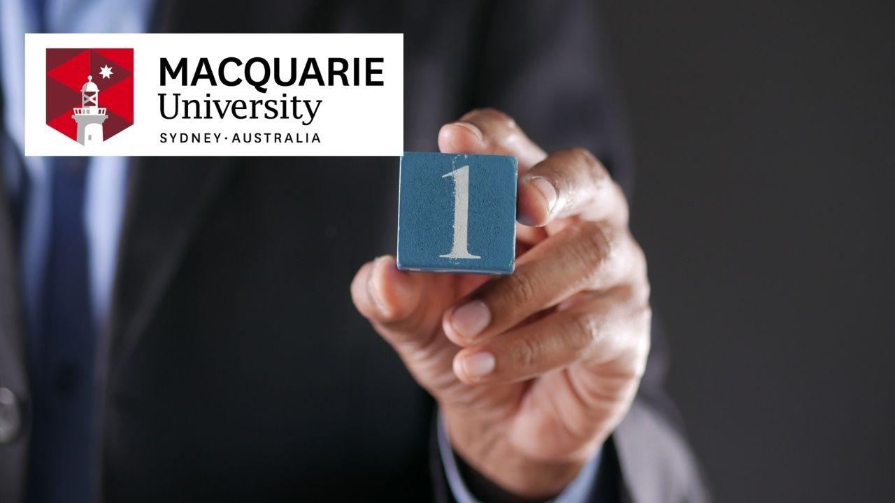 Analysing: Numeric and digital literacies Specialization