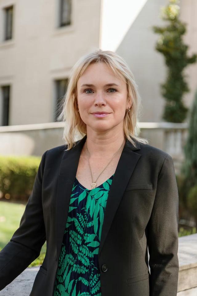 Olena Sherbinin