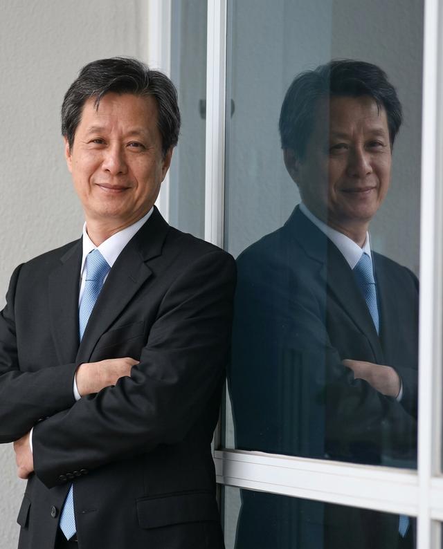 Duck-Joo Lee