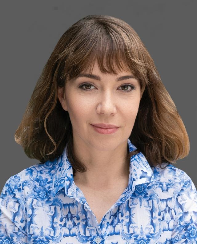 Dr. Agnieszka Ches
