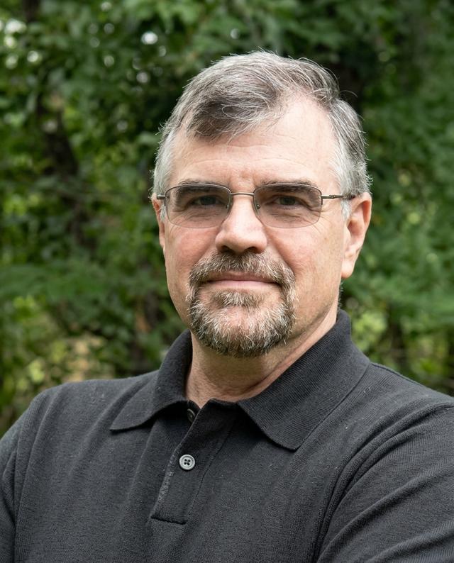 Alan Dennis