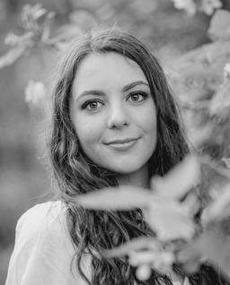 Aleksandra Jones