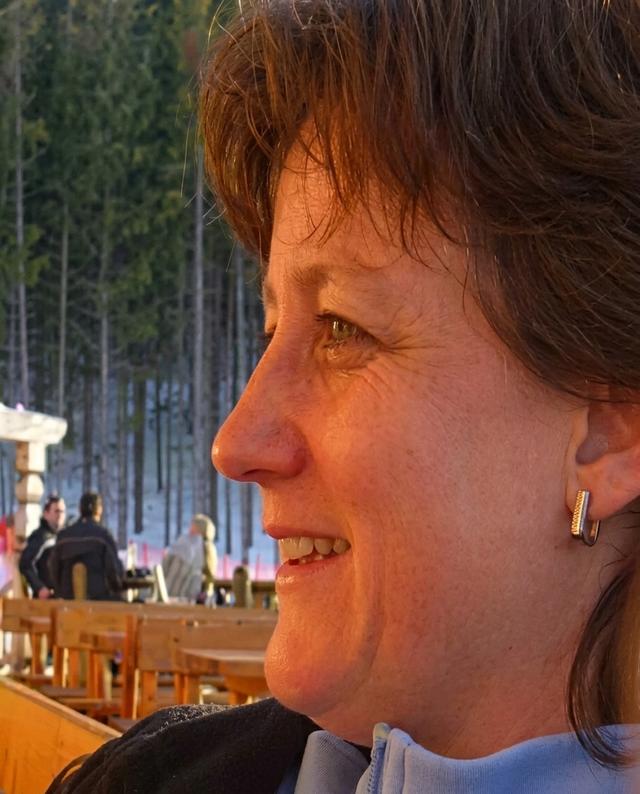 Carolyn Dare