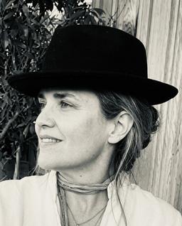 Clare Munn