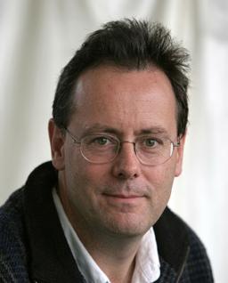 Dr Dan Plesch