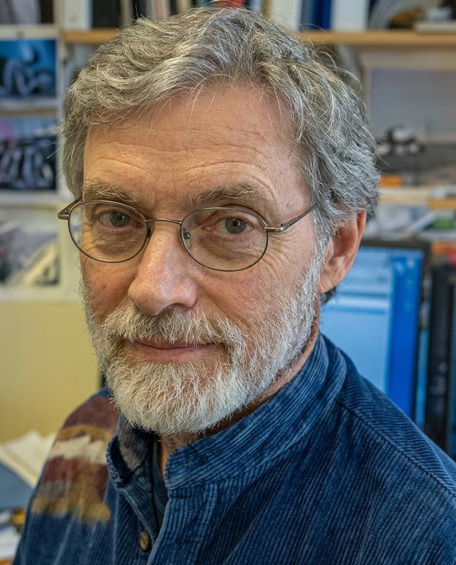 Dan Lloyd
