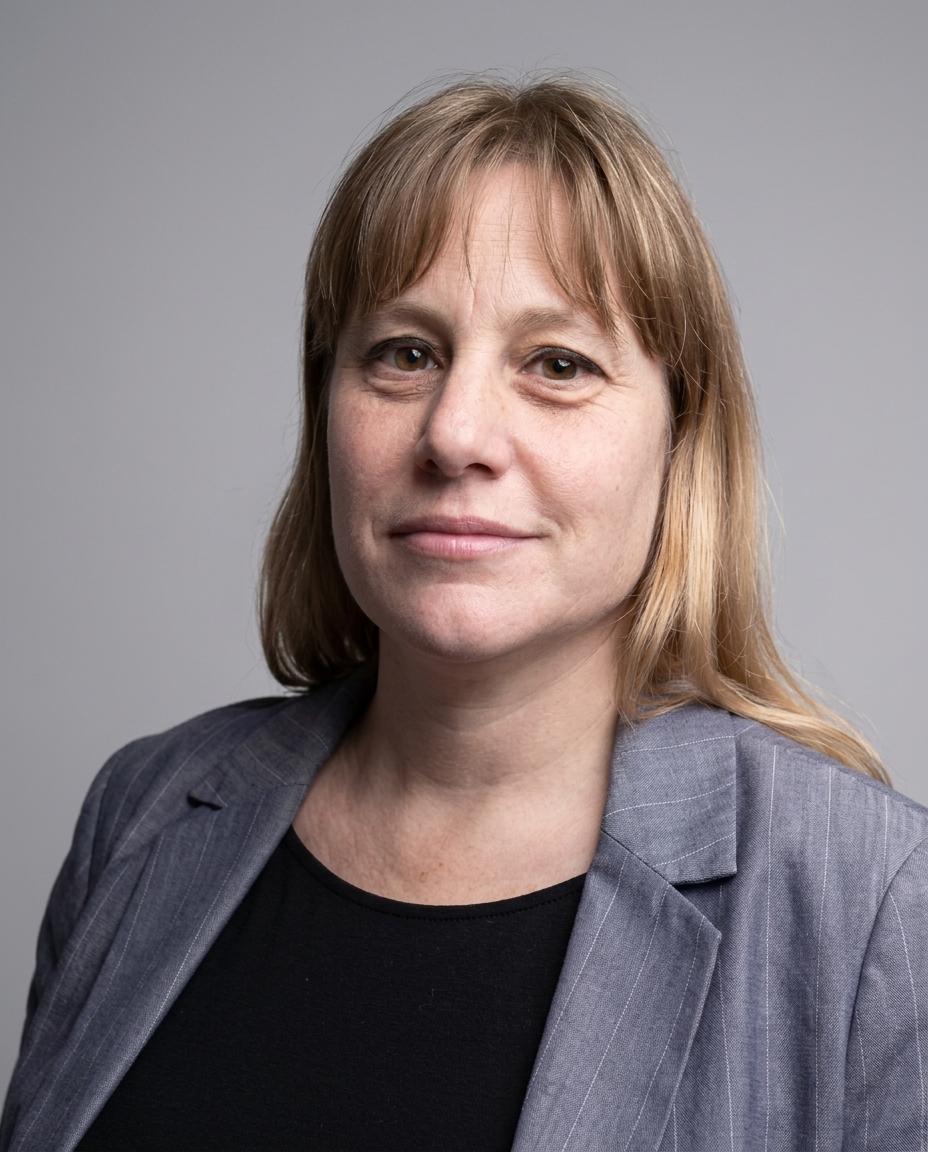Carol Dillon