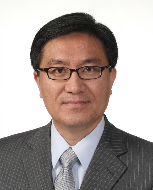 Doo Won Lee