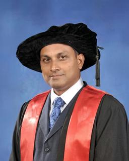 Dr Fawaz Shareef
