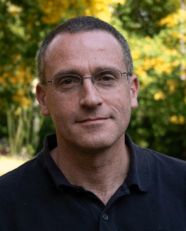 Dr. Andrew Read