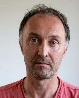 Dr. Bas Amelung