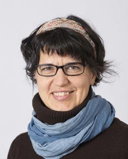 Dr. Bernadett Kiss