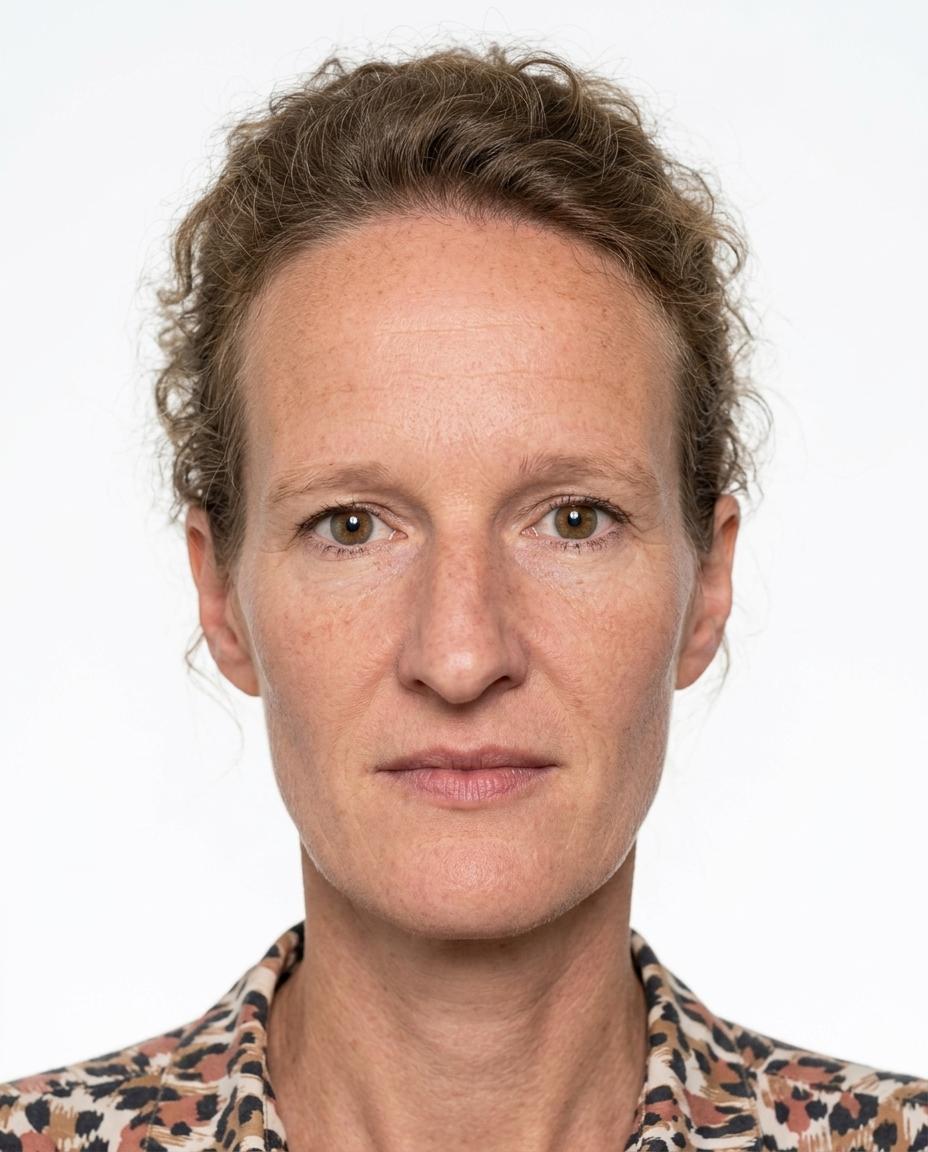 Dr Fiona Borthwick