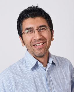 Dr. Luis Mundaca