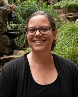 Dr Melissa Humphries
