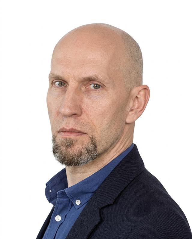 Dr. Patrick Parra Pennefather