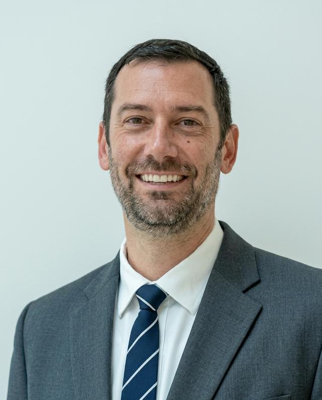 Dr. Zachary R. Calo