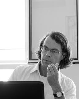 Eduardo Santos Neumann
