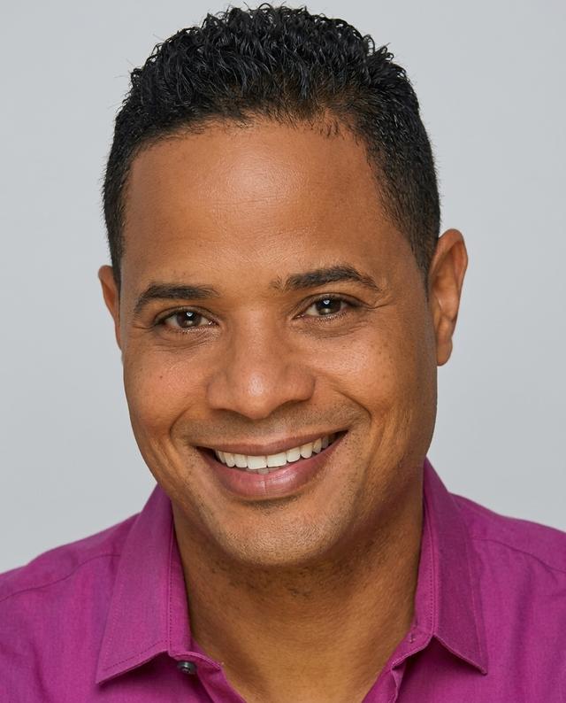 Ezekiel Dixon-Román