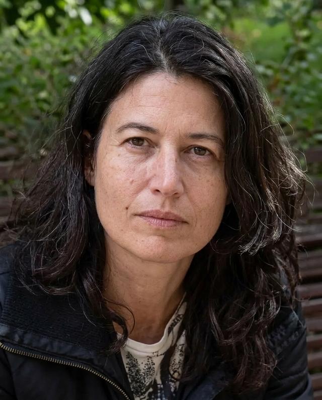 Iria Estévez-Ayres
