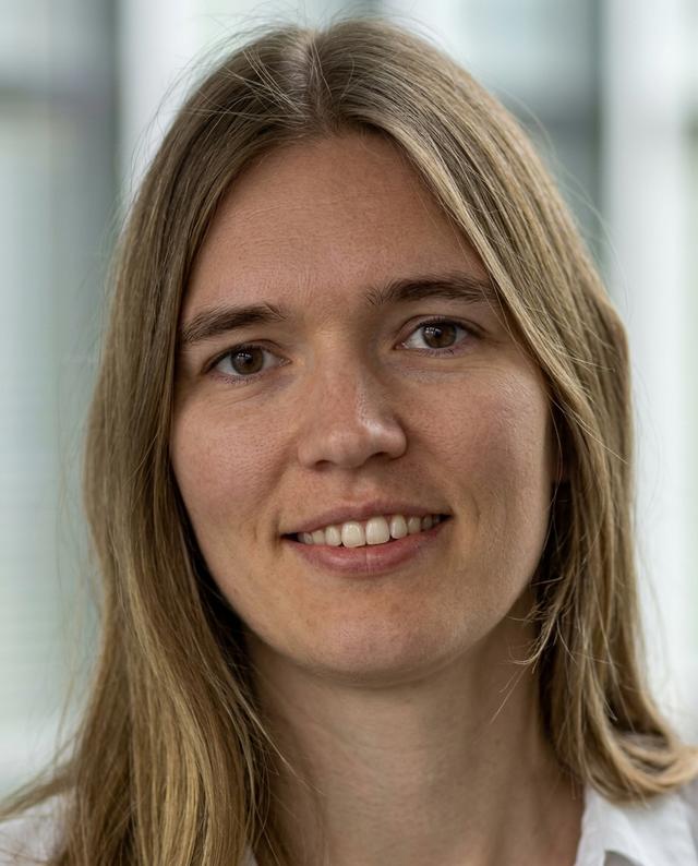 Iris Smit