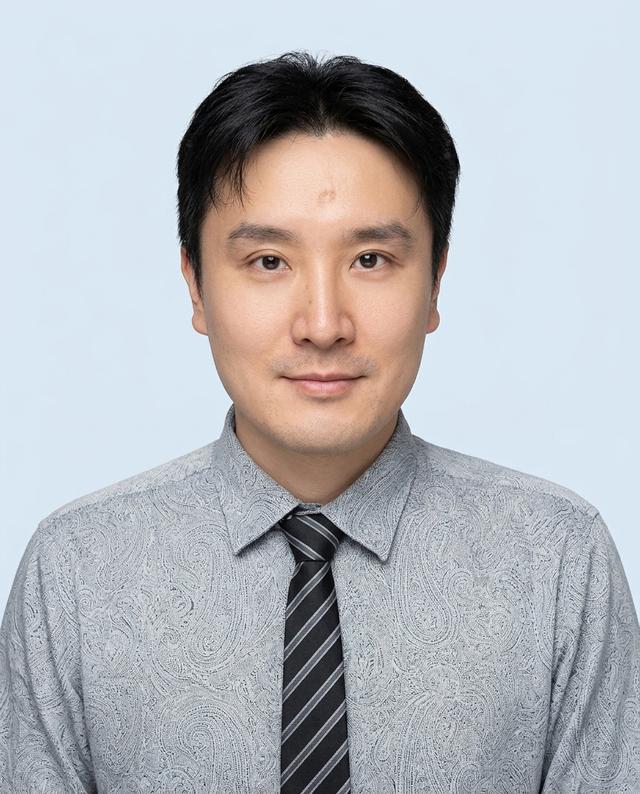 Jang-Ung Park