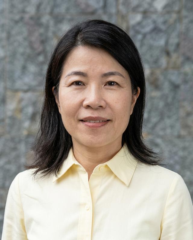Jocelyn 華珠 CHEN
