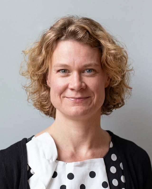 Larissa van den Herik