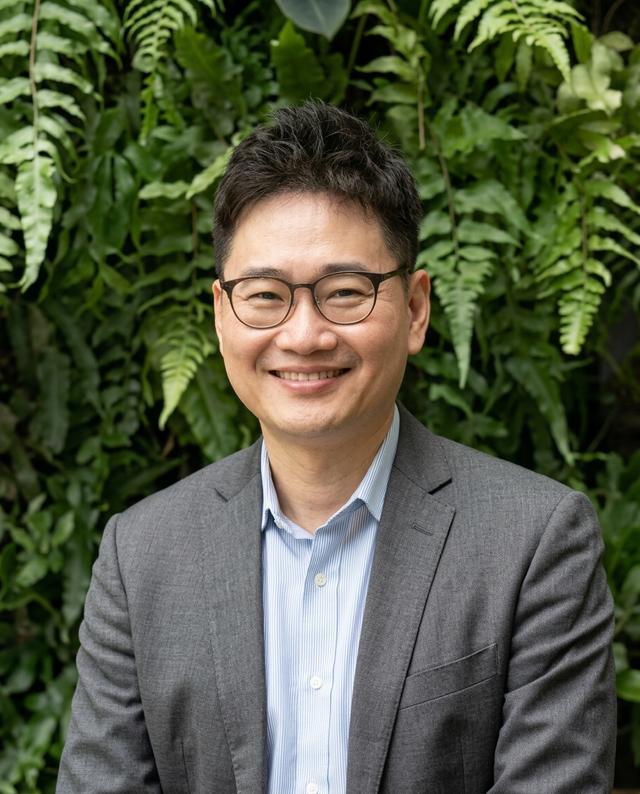 Leonard Lee