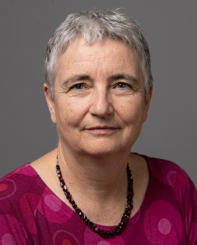 Lucia Reining