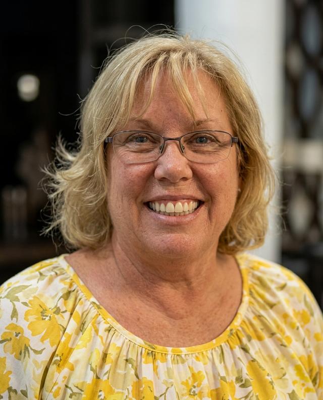 Mary Hudachek-Buswell