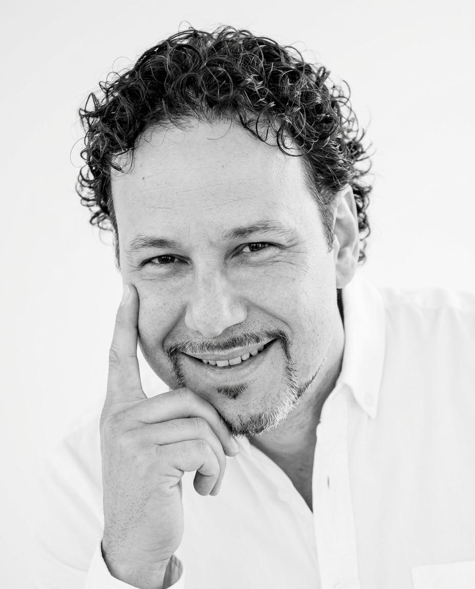 Rocael Hernández Rizzardini, Ph.D.
