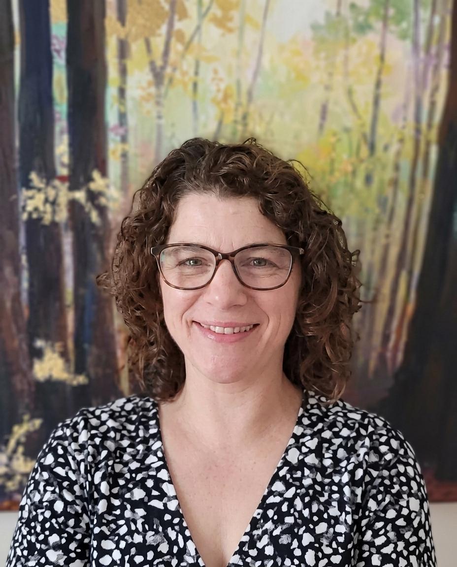 Professor Sarah Singer