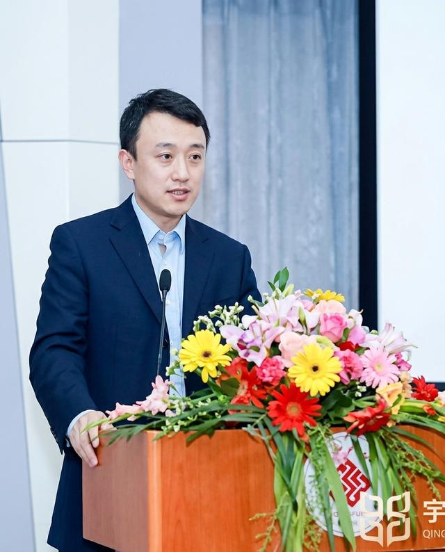 Shijie Yu