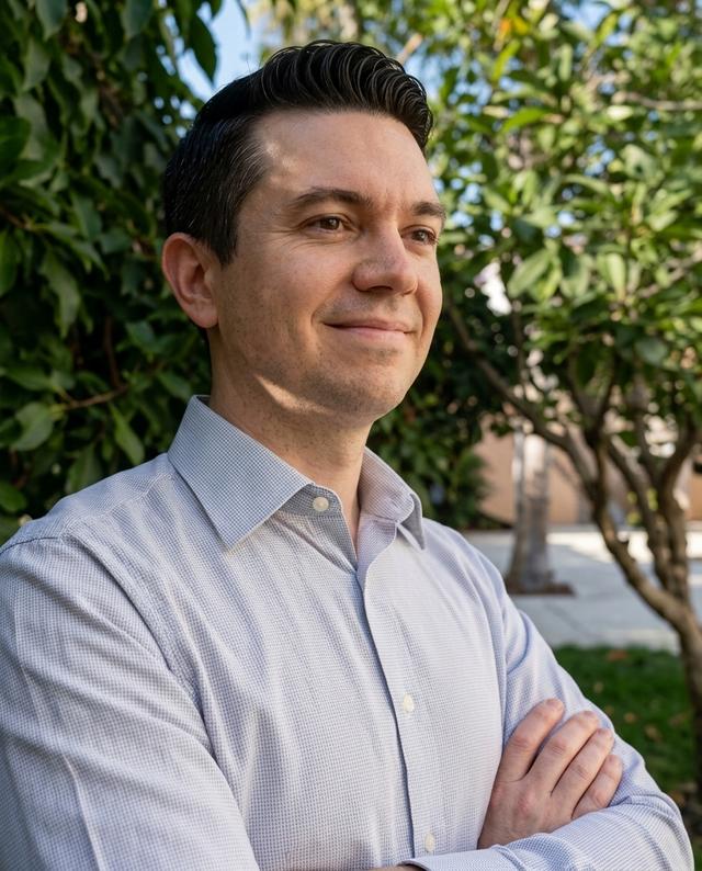 Víctor P. Gil