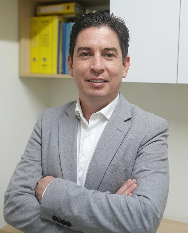 Yan Ernesto Martínez Contreras
