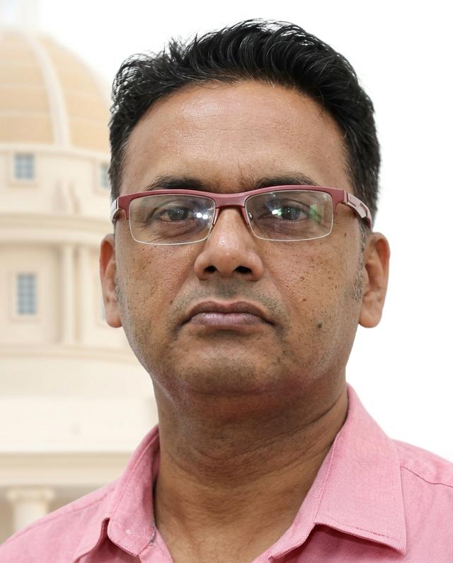 Dr. Umesh Solanki